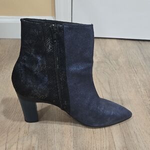 NEW! TANYA HEATH Blue Ankle Boots!